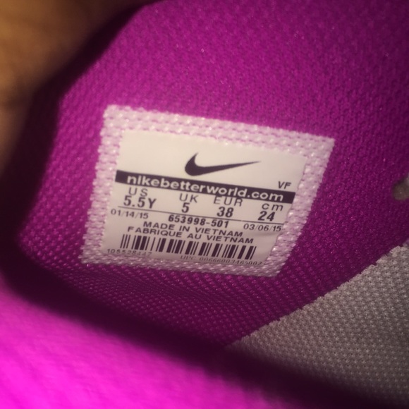 Pink and white Jordan1s - Picture 5 of 6